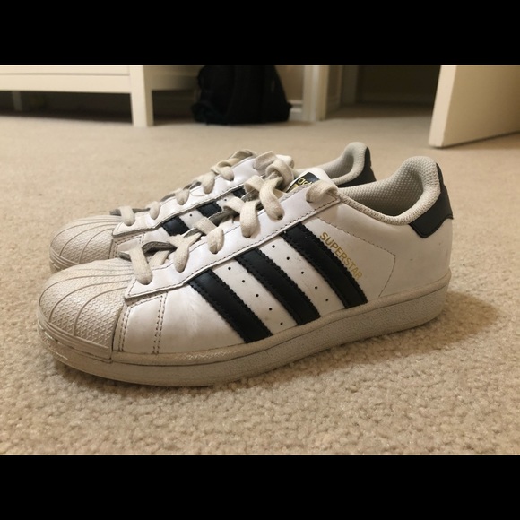 Adidas Superstars - Picture 2 of 5